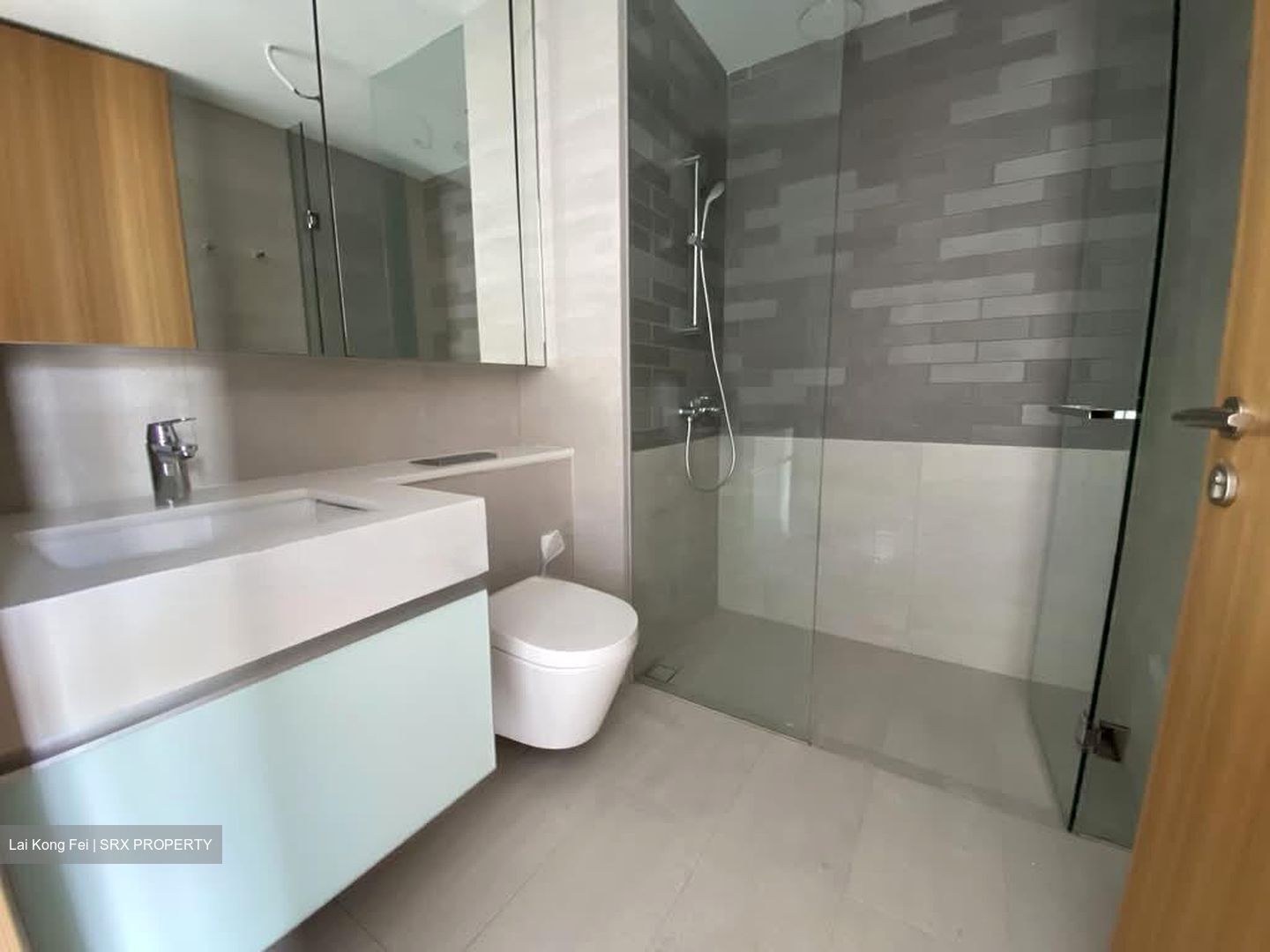 1953 (D8), Condominium #561014021